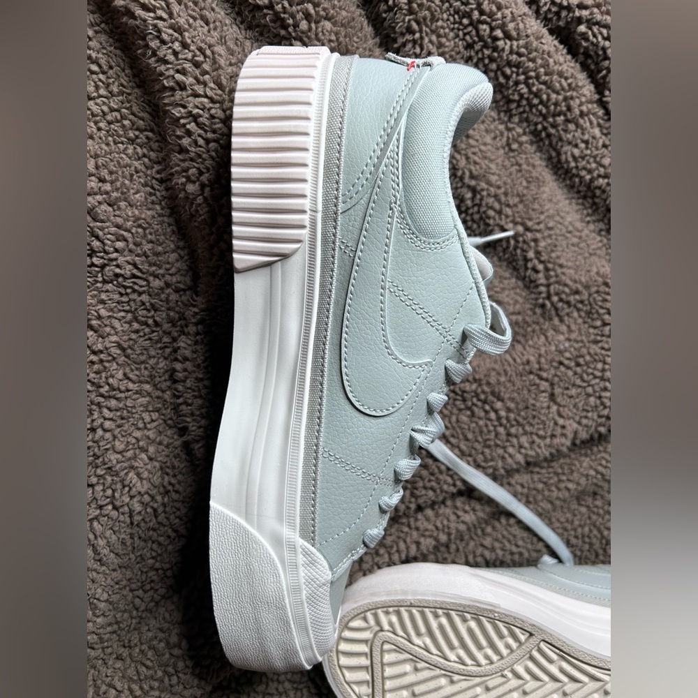 BNIB Nike Court Legacy Lift Women’s 8.5 - Picture 6 of 13